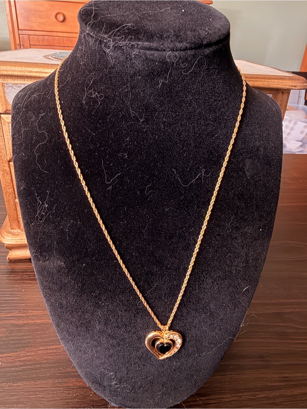 Avon Gold Heart Pendant Necklace - Elegant Women's Jewelry